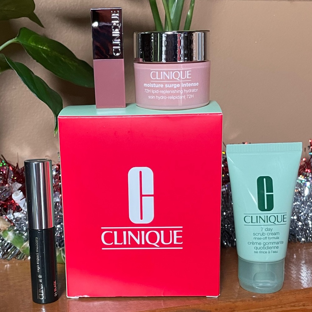 CLINIQUE DISCOVERY 4 PIECE SET